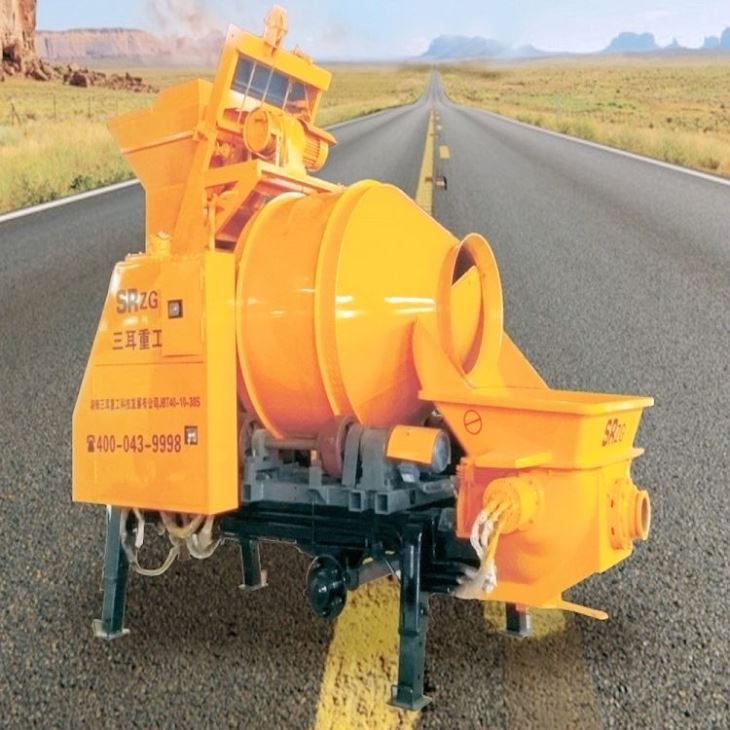 Mobiler Betonmischer mit Pumpe